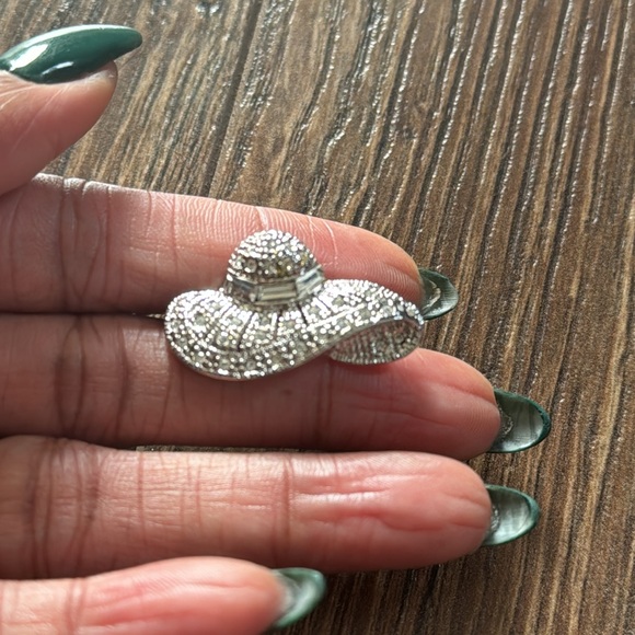 HAT BROOCH - Picture 3 of 4